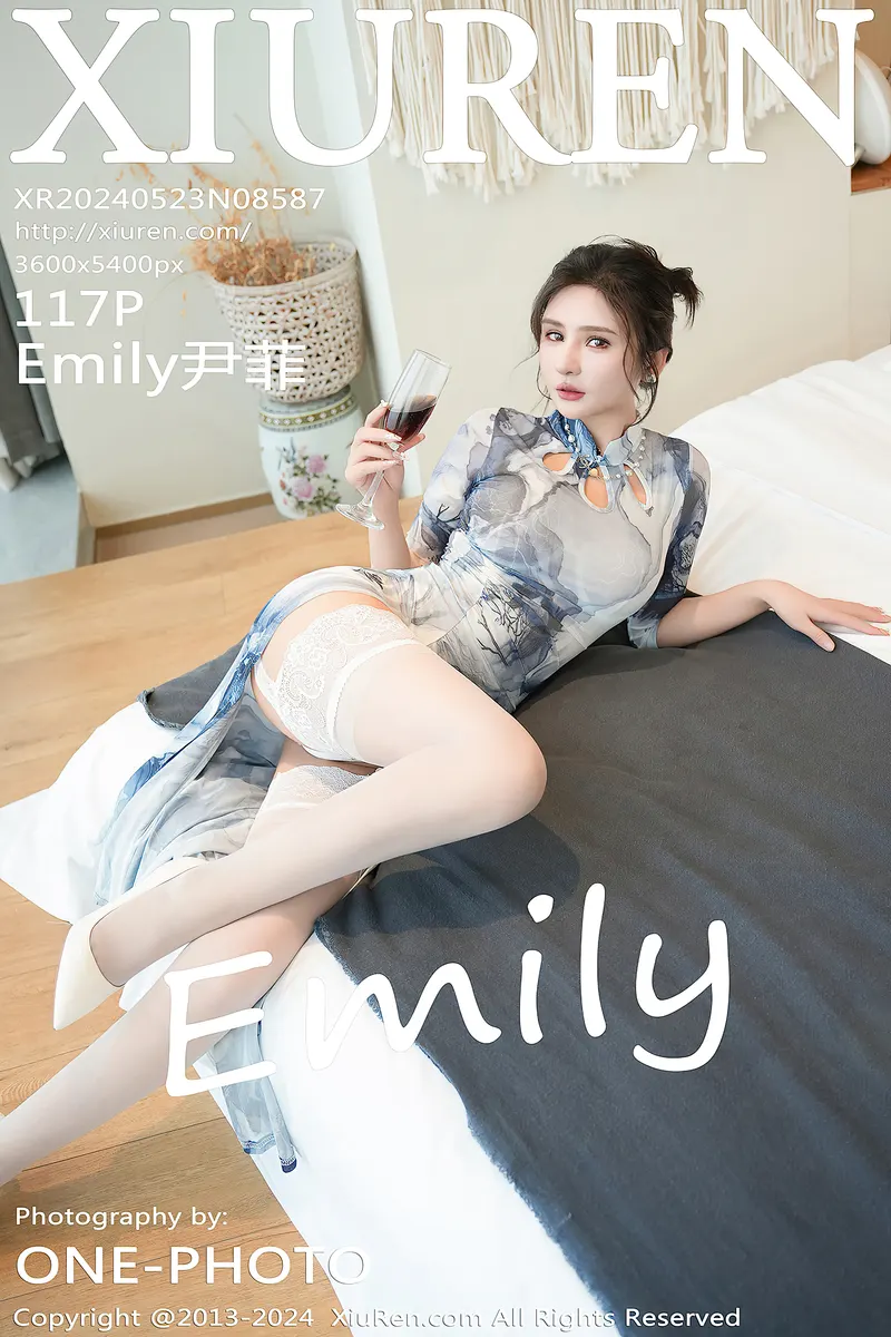 [XiuRen秀人网] No.8587 模特Emily尹菲性感白色蕾丝内衣配白丝吊袜秀惹火身材诱惑写真-就是免费