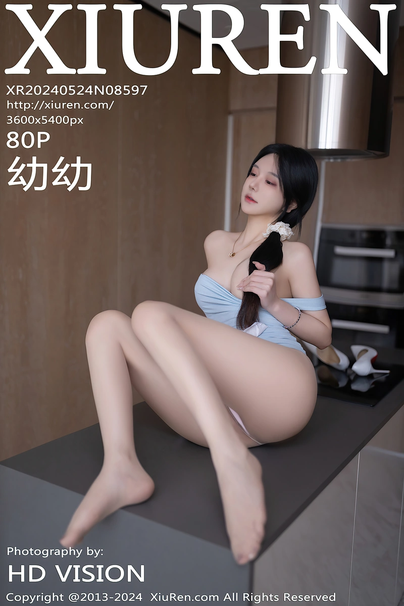 [XiuRen秀人网] No.8597 模特幼幼性感浅蓝色连衣短裙配超薄肉丝秀完美身材迷人诱惑写真-就是免费