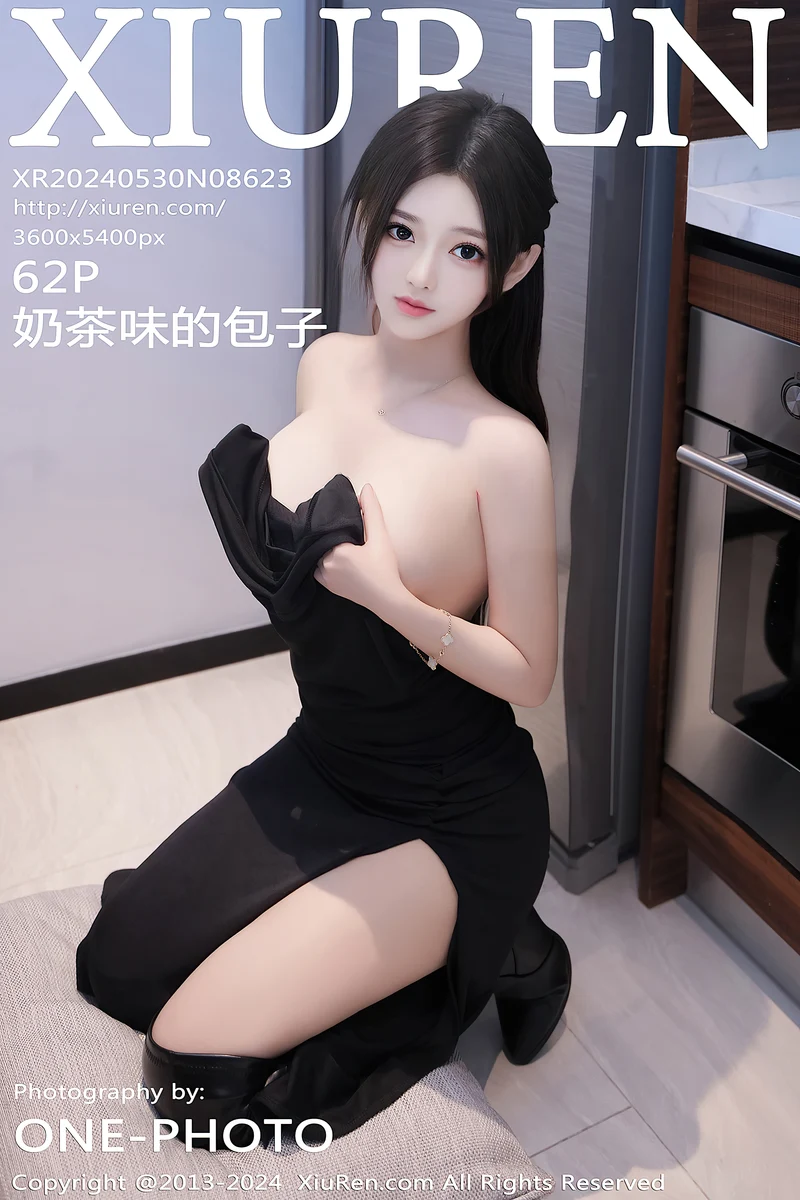 [XiuRen秀人网] No.8623 模特奶茶味的包子性感黑色连衣长裙配黑皮靴秀丰腴身材诱惑写真-就是免费