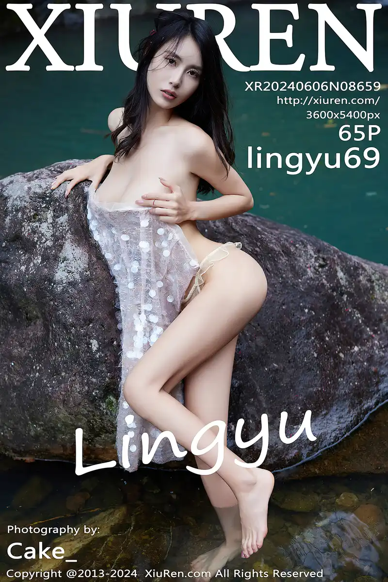 [XiuRen秀人网] No.8659 模特Lingyu69小溪场景性感珍珠白连衣短裙秀丰腴身材诱惑写真-就是免费