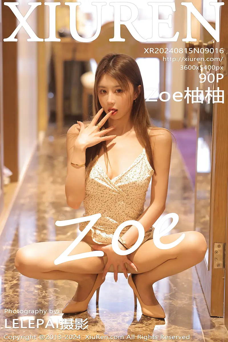 [XiuRen秀人网] NO.9016 模特Zoe柚柚性感浅色服饰配超薄无内肉丝秀凹凸身材完美诱惑写真-就是免费
